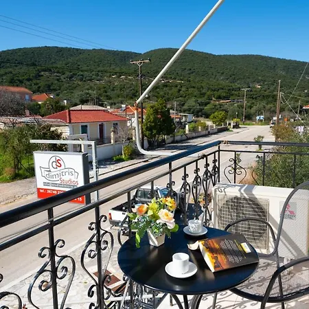 Dimitris * Karavómilosz