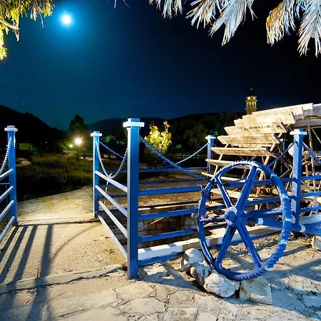 Dimitris * 凯法米洛斯